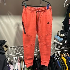 Nike Tech Sweatpants Sz. XL